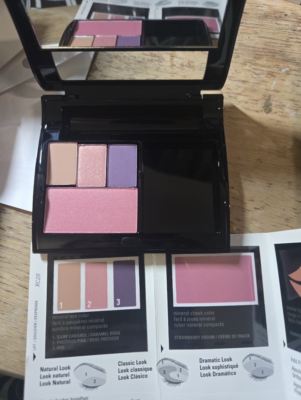 Mary Kay. Mineral Eye Color and Cheek Color Palette